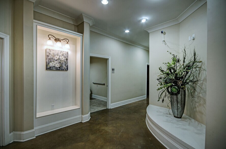 More Photos Of 1237 Highway 35, Forest Medical For Sale