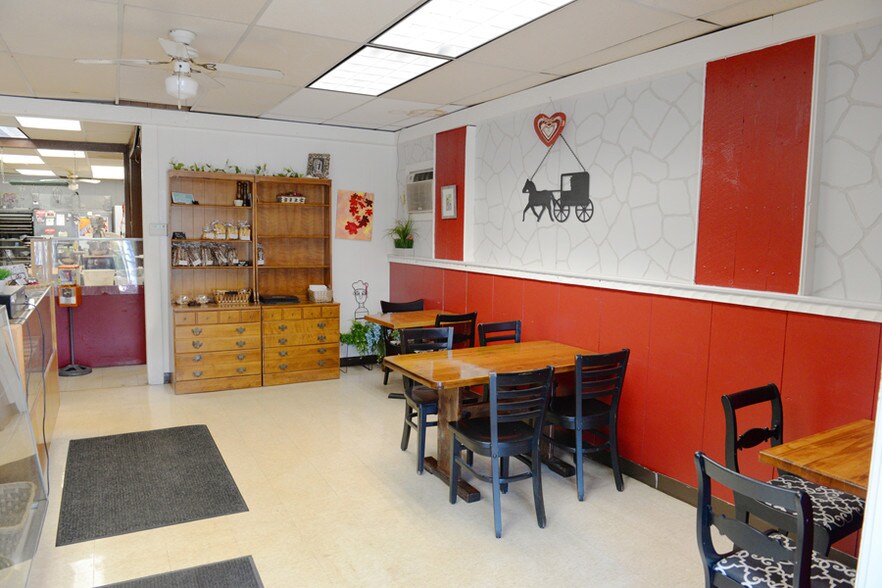 1654 Elmwood Ave, Buffalo, NY 14207 Restaurant For Sale