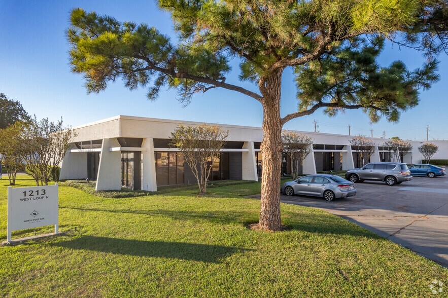 More Photos Of 1000 N Post Oak Rd, Houston Unknown For Lease