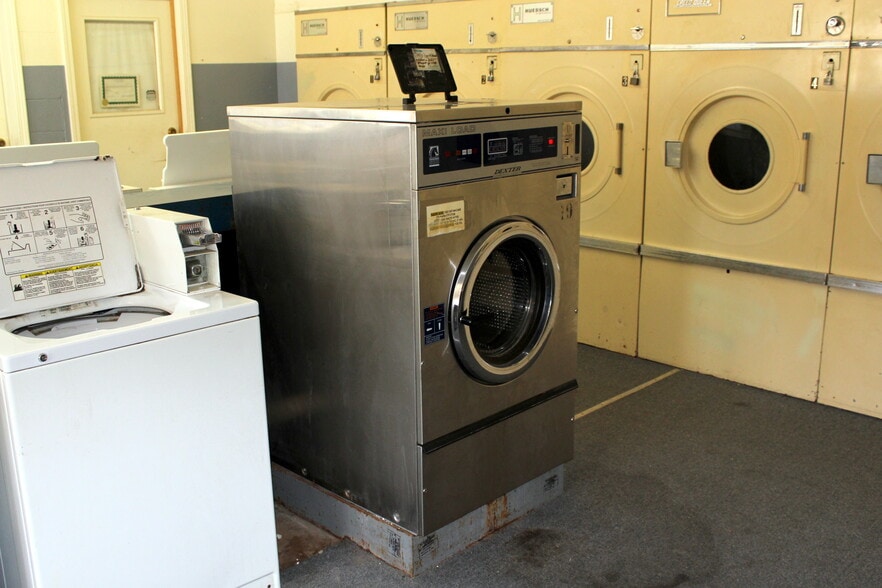 More Photos Of 302 E Third St, Lowry City Freestanding For Sale