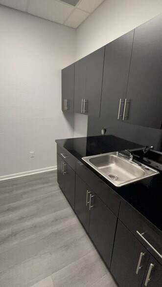 More Photos Of 7721-7751 N Military West Palm Beach FL 3341 trl, West Palm Beach Medical For Lease