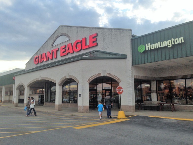 More Photos Of 7900 Plaza Blvd, Mentor General Retail For Lease