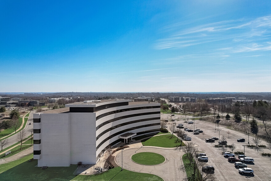 More Photos Of 5801 Research Park Blvd, Madison Office For Lease