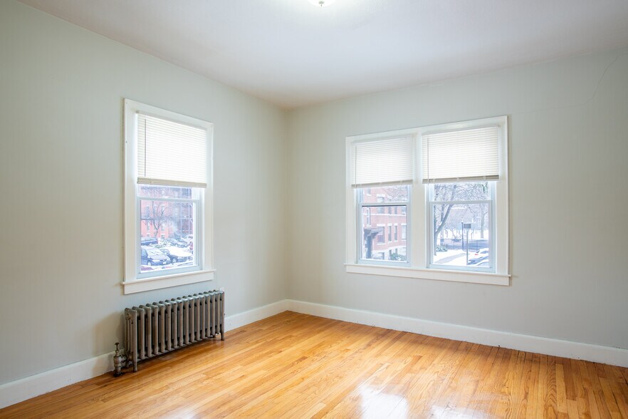 More Photos Of 69 Winter St, Springfield Apartments For Sale
