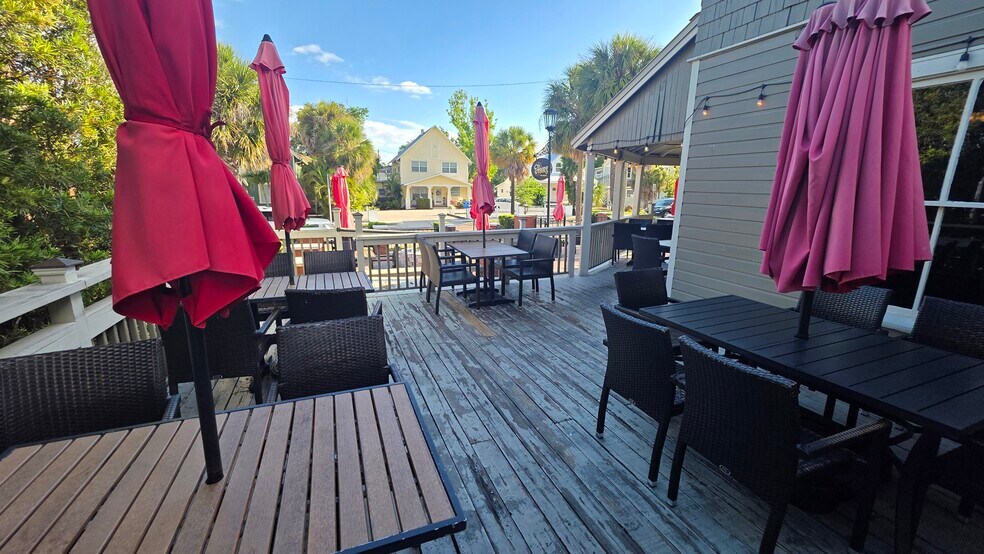 More Photos Of 310 E Tarpon Ave, Tarpon Springs Storefront Retail Residential For Sale
