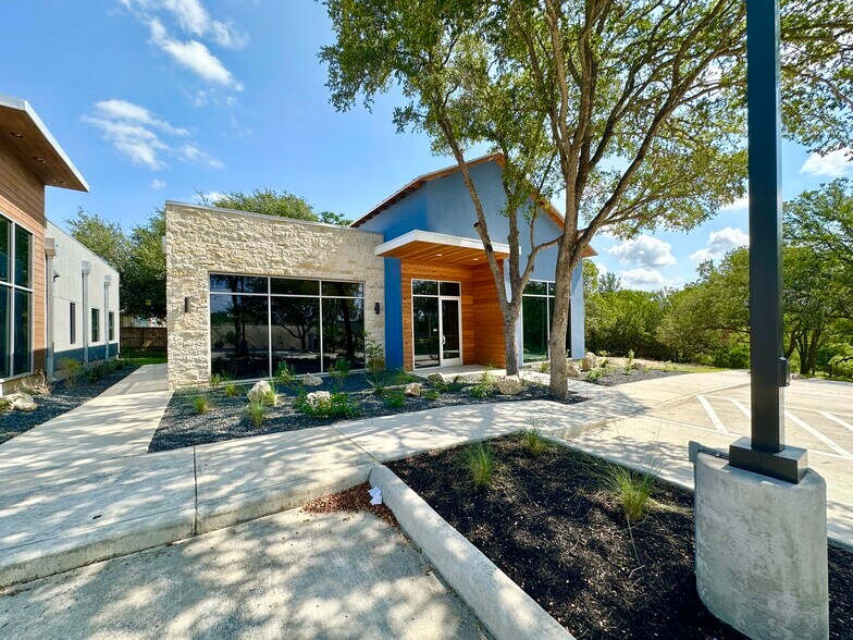 More Photos Of 6705 W Hausman Rd, San Antonio Medical For Lease
