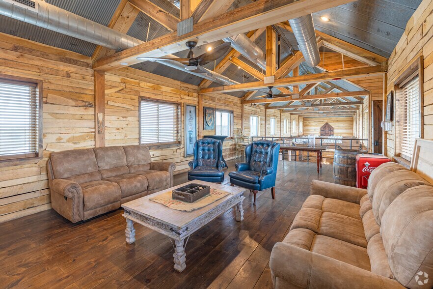 More Photos Of 468 SW 24th Ave, Goldsby Lodge Meeting Hall For Sale