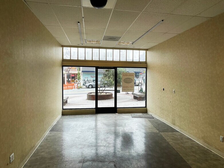 More Photos Of 721 Irving St, San Francisco Storefront Retail Residential For Lease