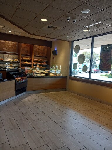 More Photos Of 1600-1662 N Federal Hwy, Boca Raton Unknown For Lease