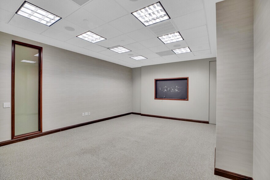 More Photos Of 1701 Highway A1A, Vero Beach Office For Lease