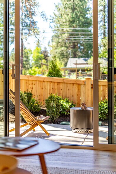 More Photos Of 940 NE Norton Ave, Bend Apartments For Sale