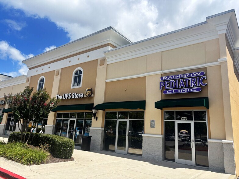 More Photos Of 1735 Buford Hwy, Cumming Unknown For Lease