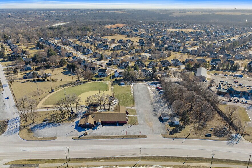 More Photos Of 9054 Veterans Pkwy, Yorkville Land For Sale