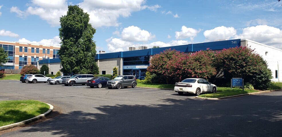 More Photos Of 741 Alexander Rd, Princeton Light Manufacturing For Lease