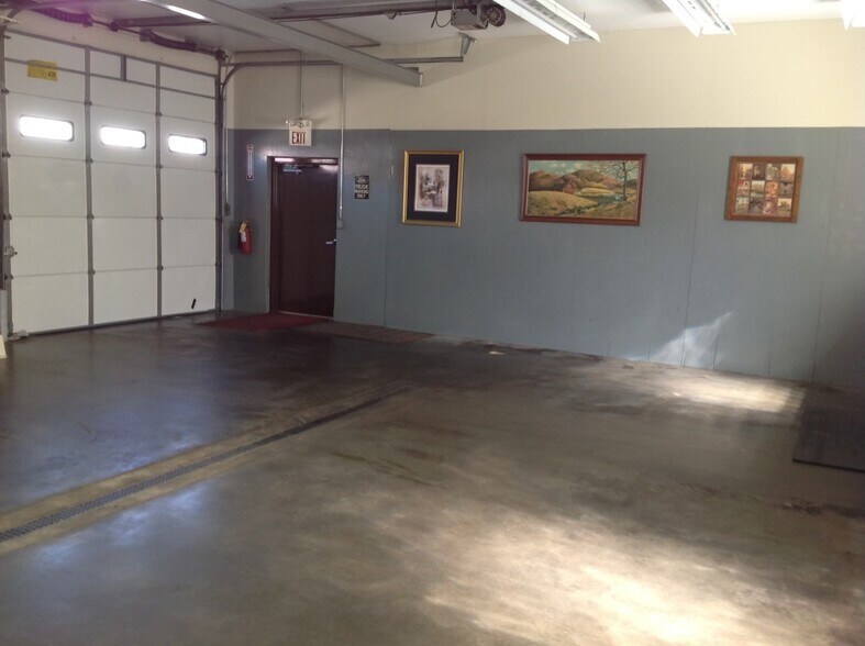 More Photos Of 130 E O'Hara St, Mc Donald Freestanding For Sale