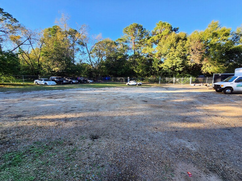 Primary Photo Of 1809 Fulton Ave, Albany Warehouse For Lease