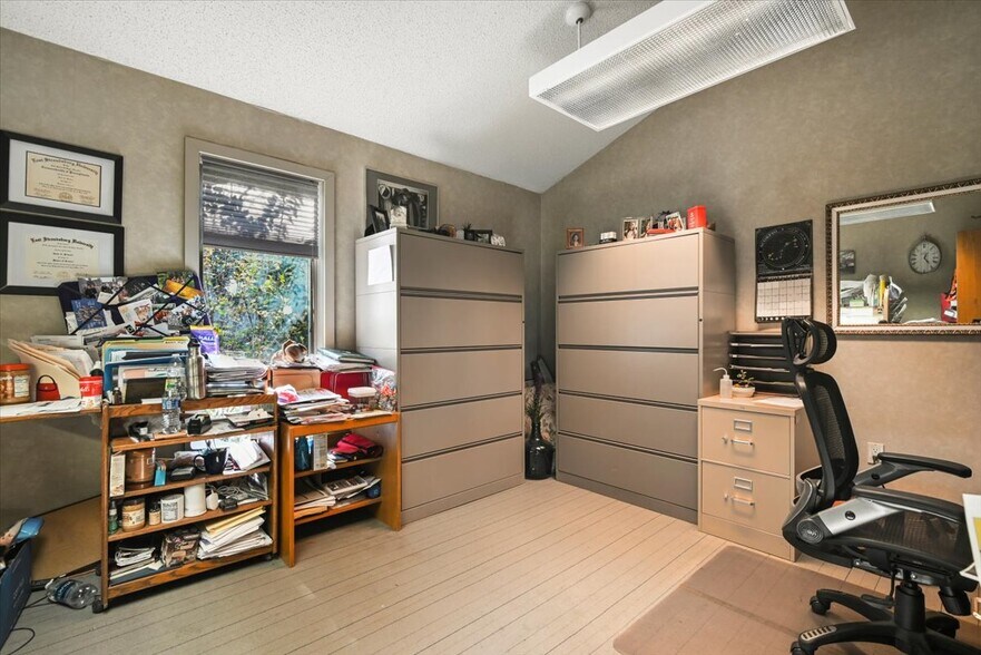 More Photos Of 1904 PA-940, Pocono Pines General Retail For Sale