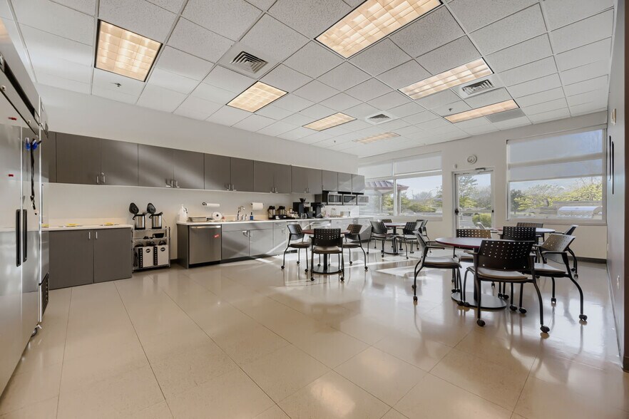 More Photos Of 1870 W 122nd Ave, Denver Office For Sale