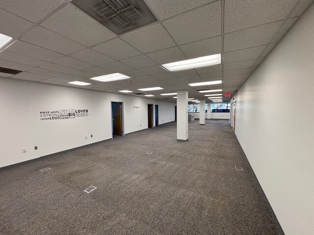 More Photos Of 610 E Walnut St, Evansville Office For Sale