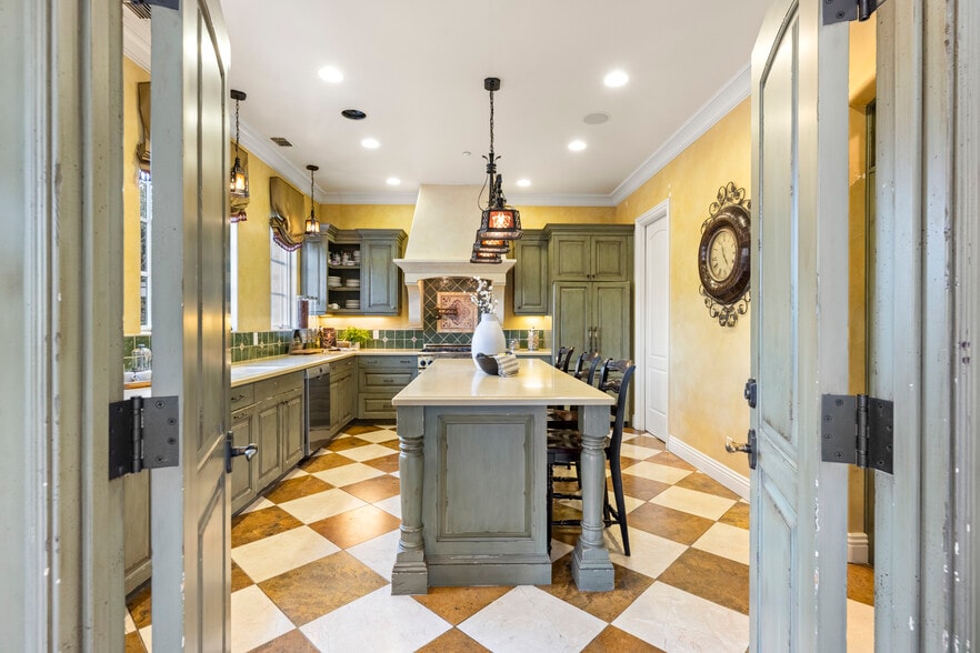 More Photos Of 1210 Arden Hills Ln, Sacramento Specialty For Sale