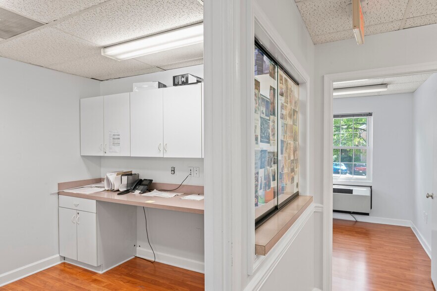 More Photos Of 5514 Alma Ln, Springfield Medical For Lease