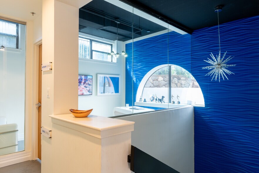 More Photos Of 3145 Mount Vernon Ave, Alexandria Office For Sale