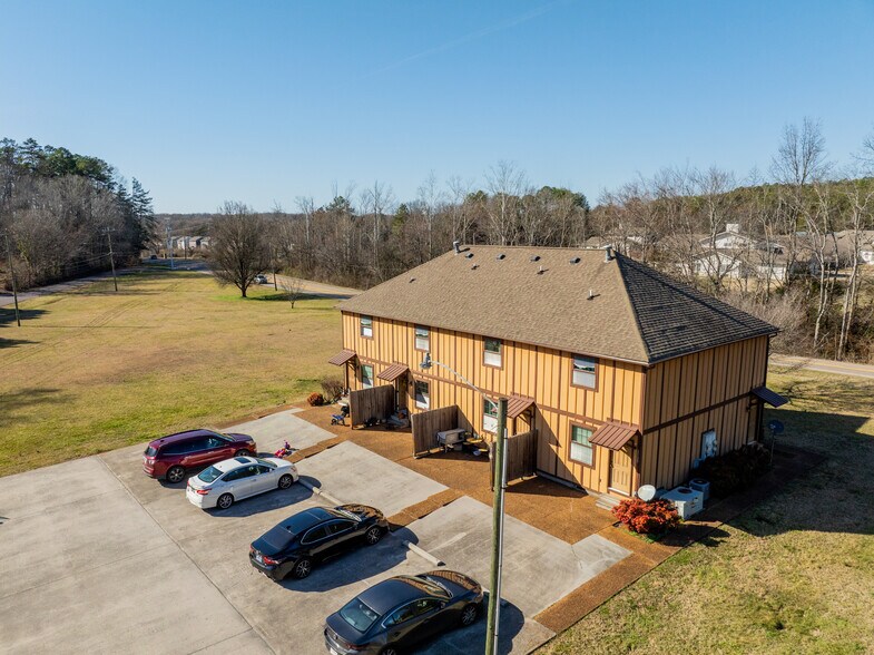 More Photos Of 2133 W Madison Ave, Athens Apartments For Sale