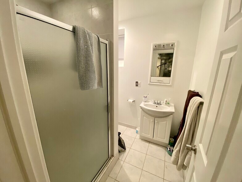 More Photos Of 2439 N Seminary Ave, Chicago Apartments For Sale