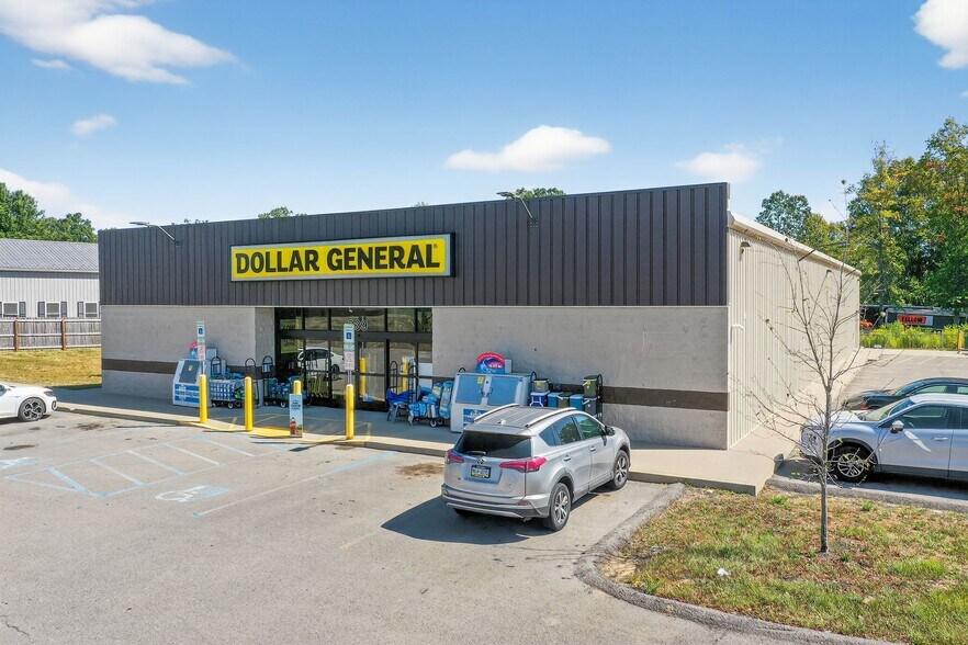 Primary Photo Of 339 N Pike Rd, Sarver Freestanding For Sale