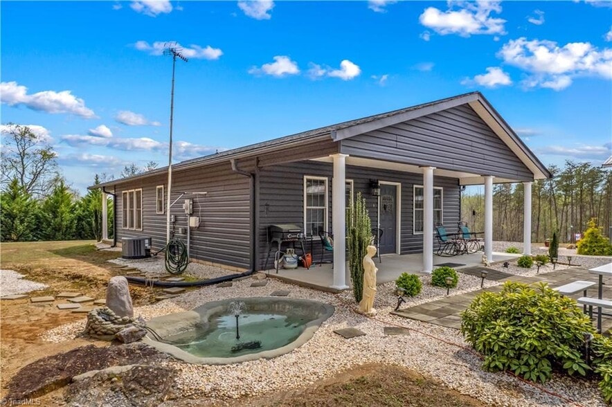 More Photos Of 1595 Cheatham Ford Rd, Hiddenite Religious Facility For Sale