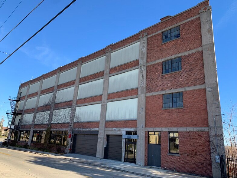 Primary Photo Of 1101 Mound Ave, Racine Warehouse For Lease