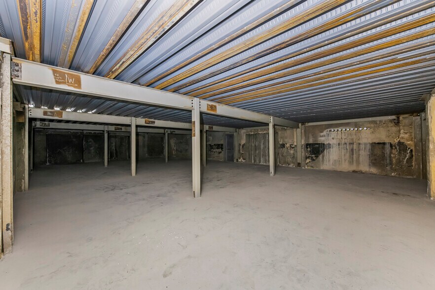 More Photos Of 502 S Main St, Rock Springs General Retail For Sale