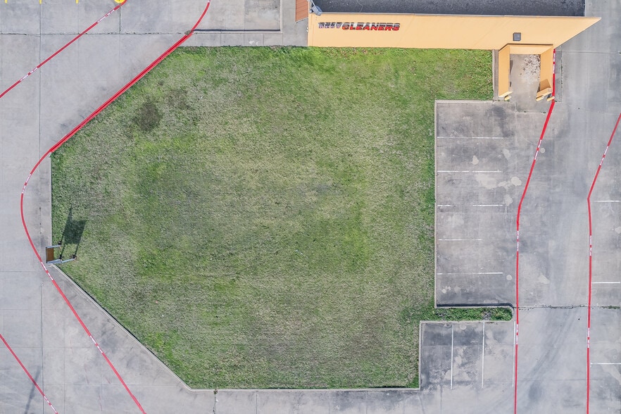 More Photos Of 5110 Paige Rd, The Colony Unknown For Lease