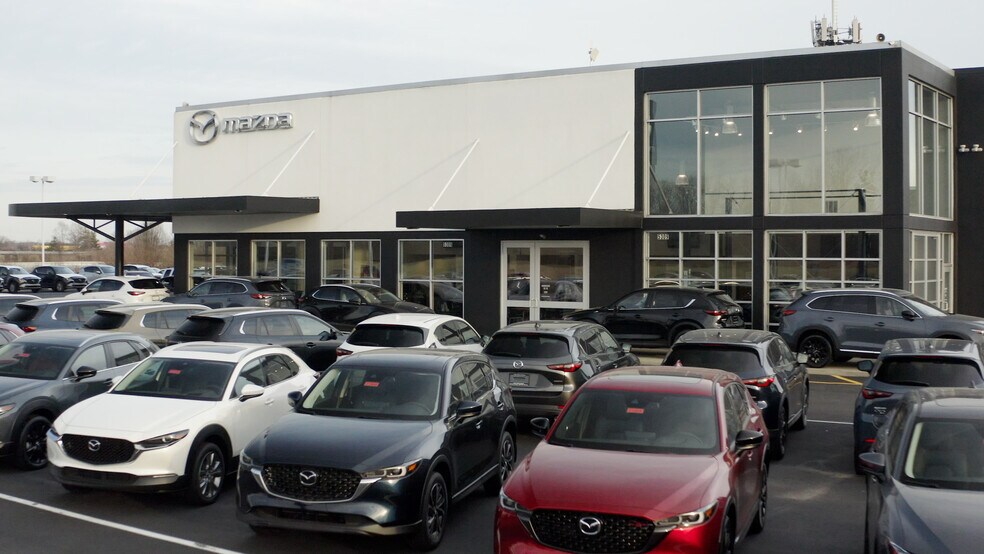 Primary Photo Of 5309 W Pike Plaza Rd, Indianapolis Auto Dealership For Sale