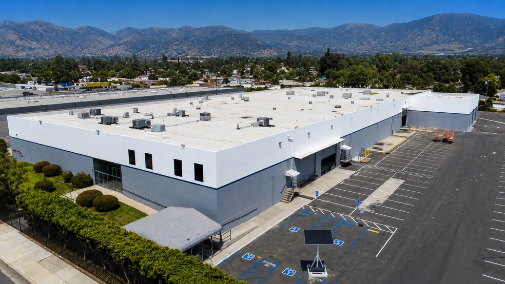 More Photos Of 12930 Bradley Ave, Sylmar Warehouse For Lease