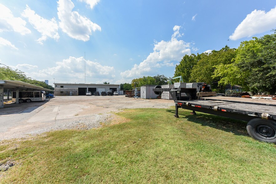 More Photos Of 4001 Navigation Blvd, Houston Warehouse For Sale