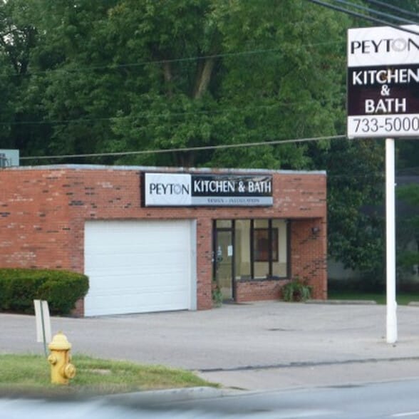 Primary Photo Of 11700 Lebanon Rd, Cincinnati Freestanding For Sale