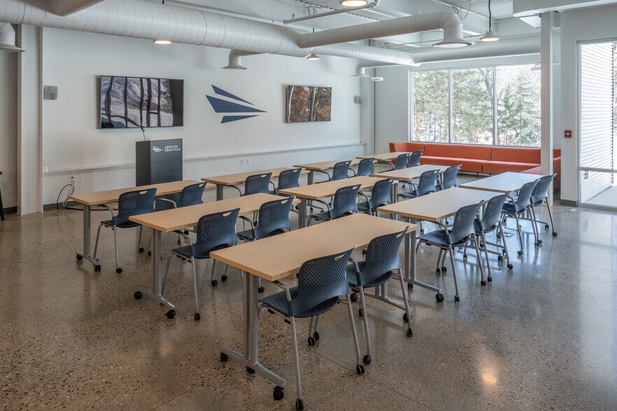 More Photos Of 3280 Evergreen Dr NE, Grand Rapids Medical For Sale