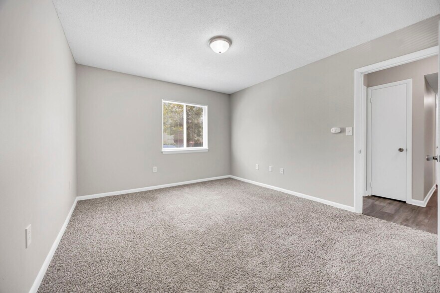 More Photos Of 200 Bentree Ln, Florence Apartments For Sale