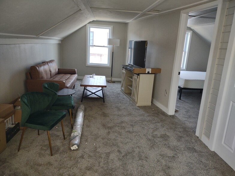 More Photos Of 610 Oregon St, Oshkosh Office Residential For Sale