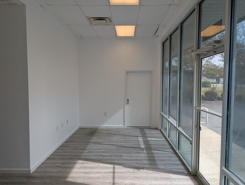 More Photos Of 3971 Inner Perimeter Rd, Valdosta Freestanding For Sale