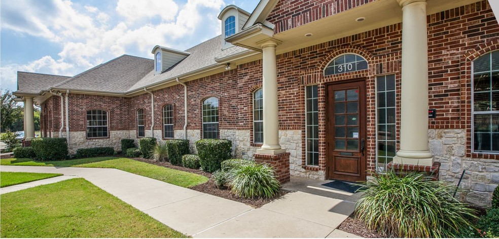 Primary Photo Of 3201 Cross Timbers Rd, Flower Mound Office For Lease