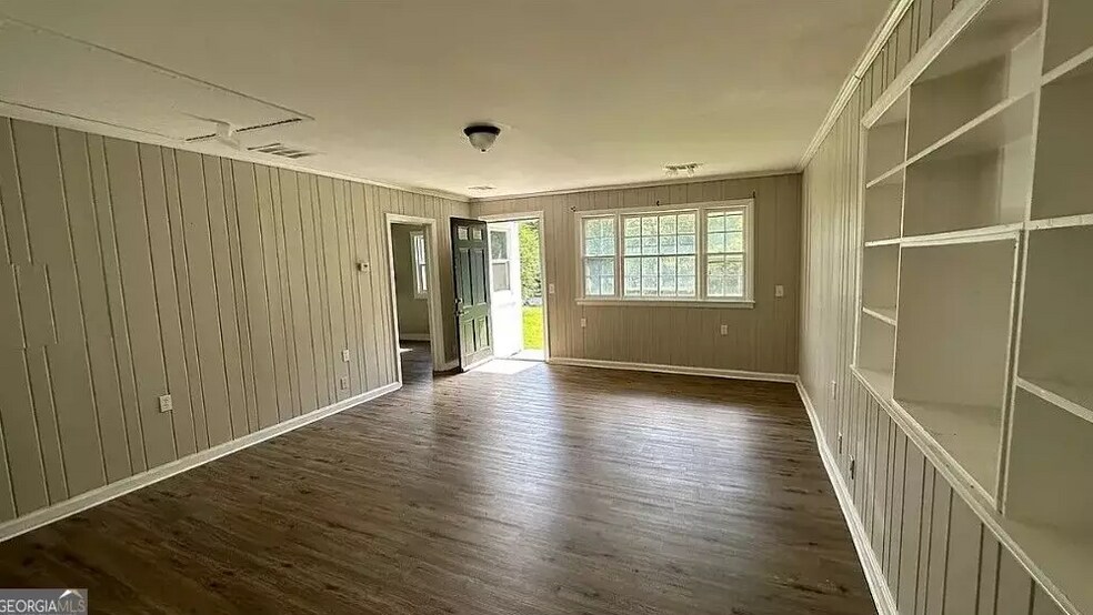 More Photos Of 305 S Walnut St, Greensboro Apartments For Sale