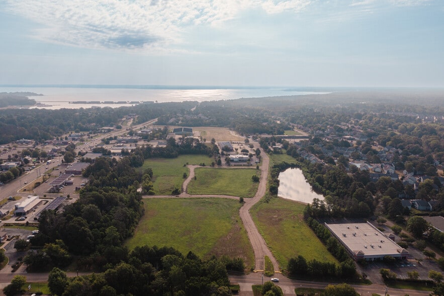 More Photos Of Harbour Pointe Crossing, Ridgeland Land For Sale