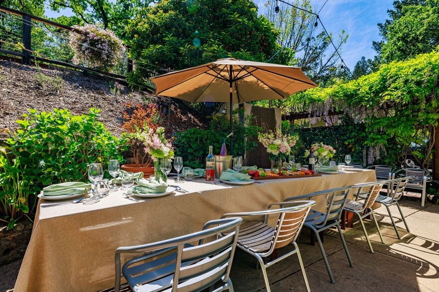 More Photos Of 1805 Foothill Blvd, Calistoga Hospitality For Sale