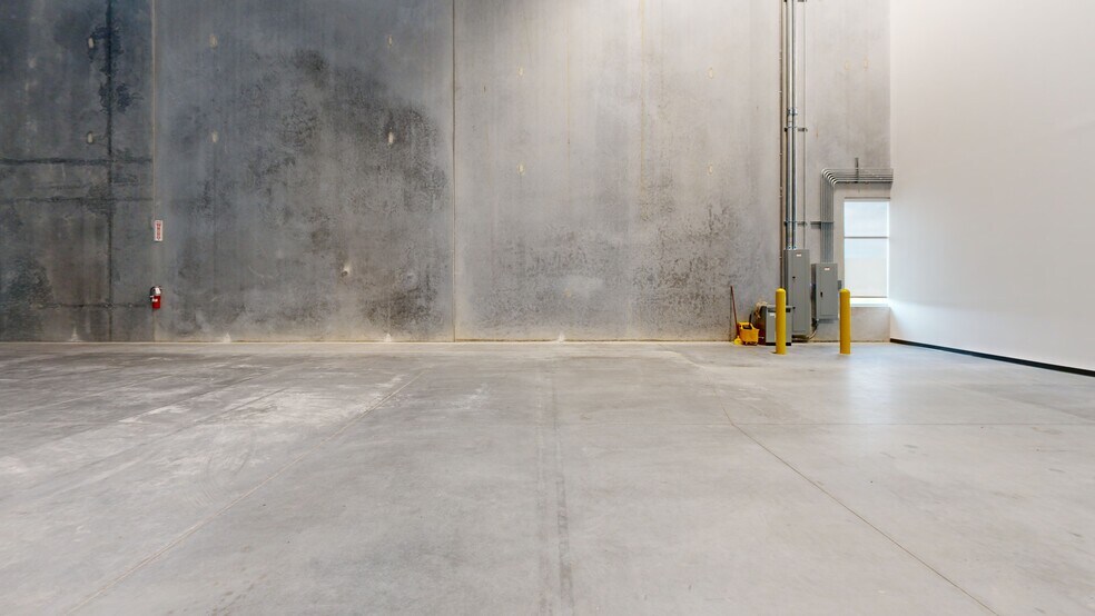 Primary Photo Of 5501 Lee Vista Blvd, Orlando Unknown For Lease