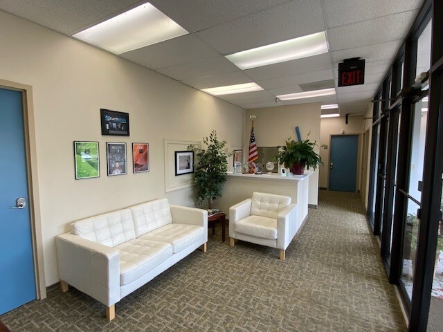 More Photos Of 10501-10553 Battleview Pky, Manassas Light Distribution For Lease