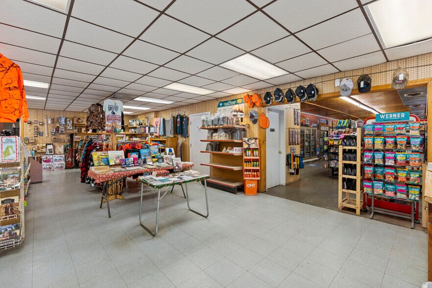 More Photos Of 409 Main St, Bingham Convenience Store For Sale