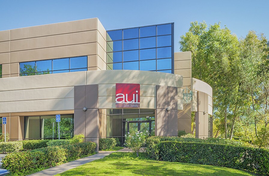 More Photos Of 21 Spectrum Pointe Dr, Lake Forest Light Manufacturing For Lease