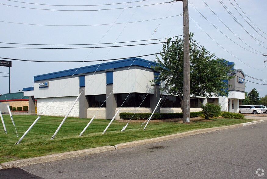 More Photos Of 2025 Rawsonville Rd, Belleville Bank For Lease